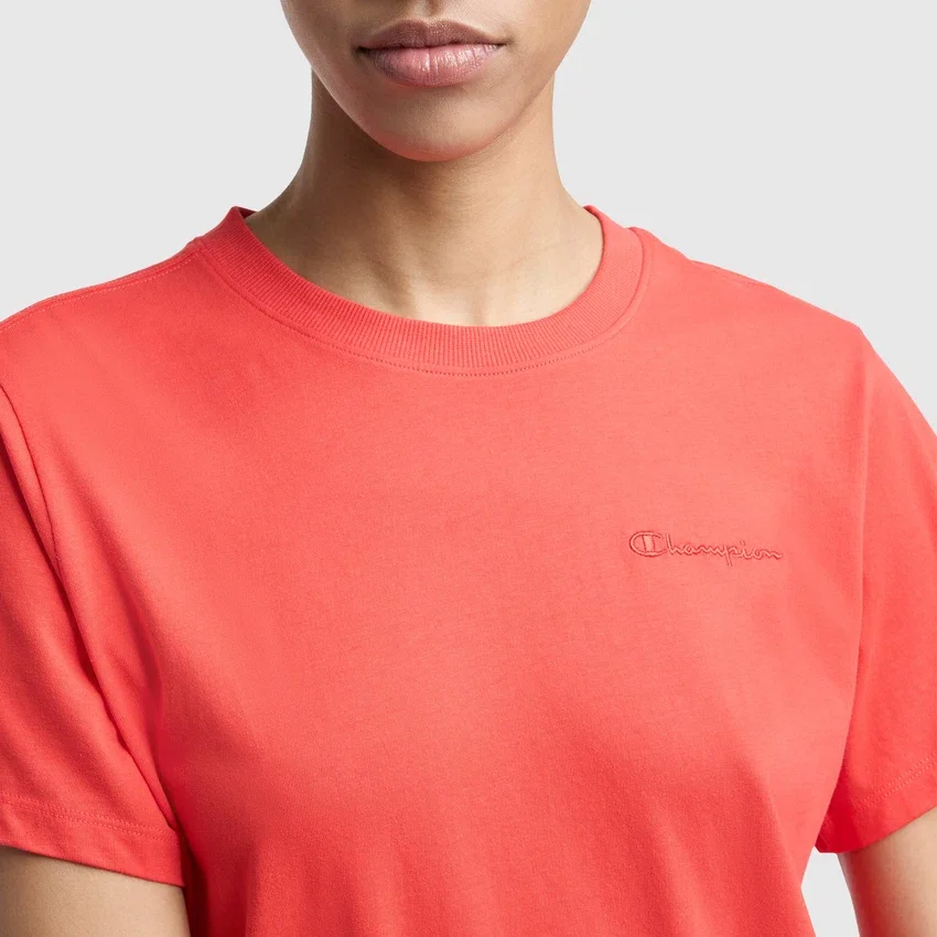 Klasyczny T-shirt z napisem w tym samym odcieniu na lewej piersi